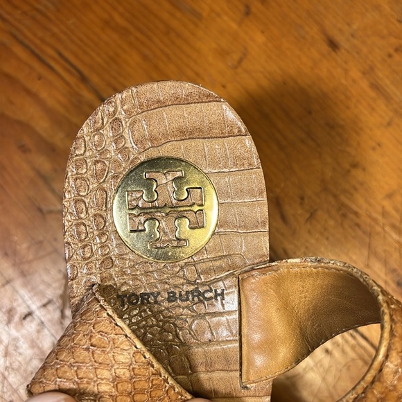 Tory Burch Snake/Python Print Cork Bed Leather Wedges Size 7.5 - Picture 4 of 8